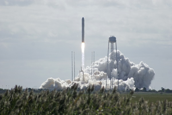 Antares_Launch